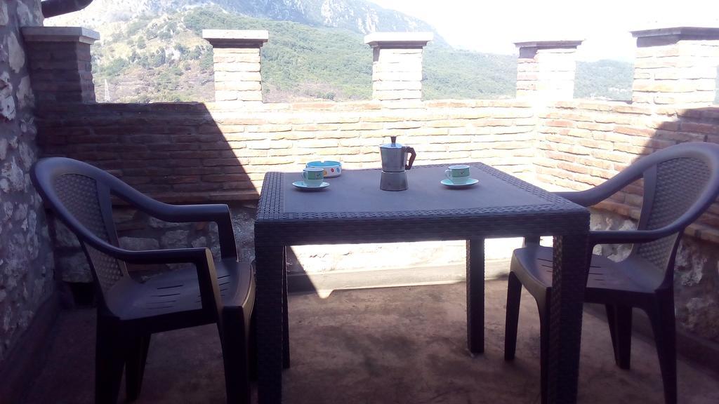 Casa Vacanze "Pietra Viva" Castelnuovo Parano エクステリア 写真