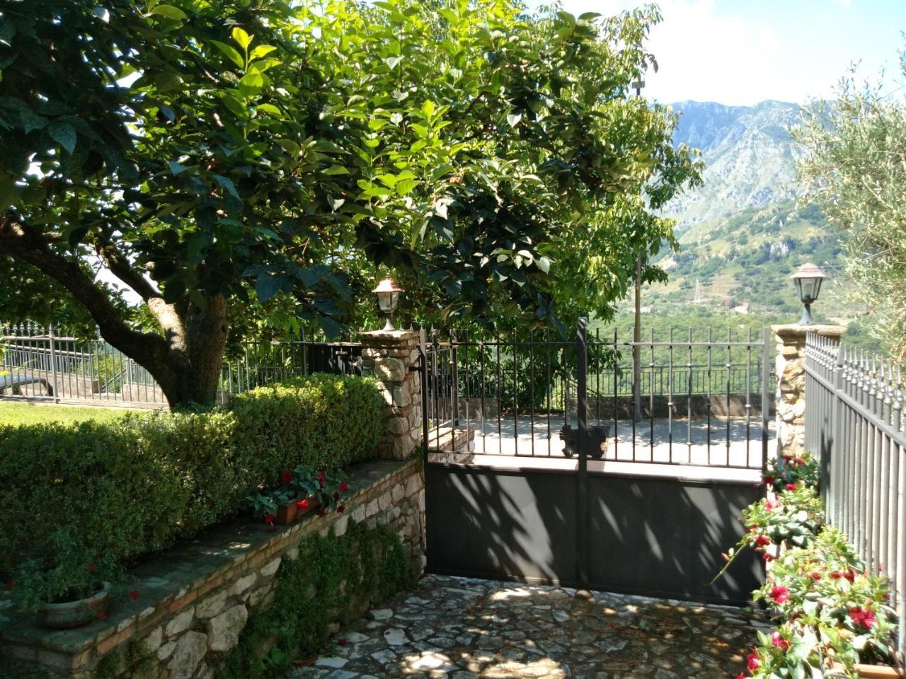 Casa Vacanze "Pietra Viva" Castelnuovo Parano エクステリア 写真